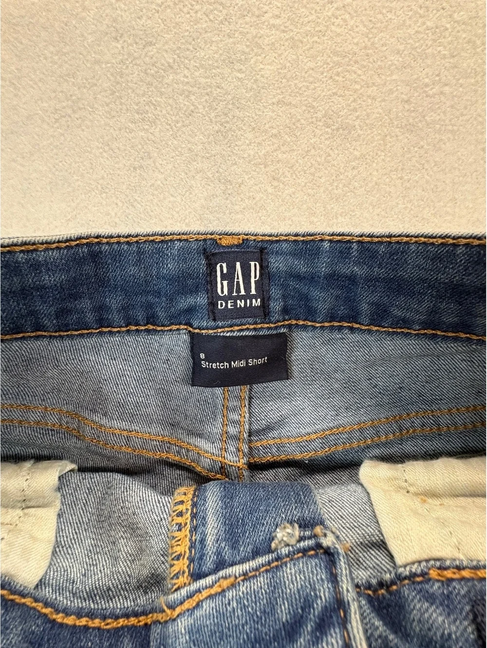 Gap Girls Size 8 Stretch Midi Denim Shorts Frayed Hem Blue Jean Shorts